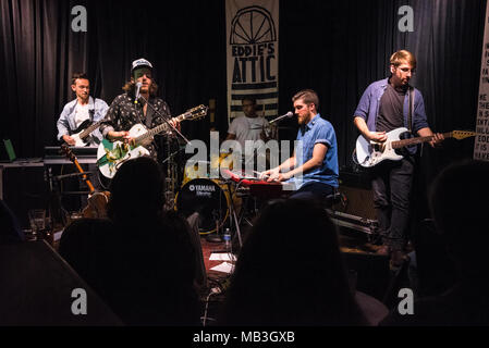 RYLY durchführen an den legendären Eddie's Attic in Decatur, Georgia Nach der Veröffentlichung des Albums Unendlich. Stockfoto
