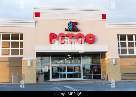 Ein petco Logo auf einem Store Front in Hagerstown, Maryland am 5. April 2018 gesehen. Stockfoto