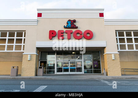 Ein petco Logo auf einem Store Front in Hagerstown, Maryland am 5. April 2018 gesehen. Stockfoto