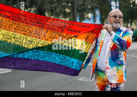 Impuls- und einem Impuls Stiftung März in Orlando und Pride Parade (2016). Stockfoto