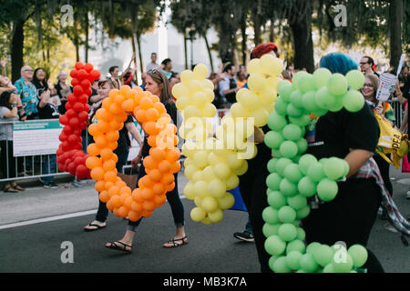 Starbucks in Orlando Pride Parade (2016). Stockfoto