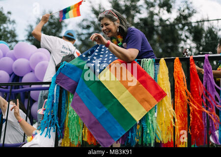 Orange County Classroom Teachers Association in Orlando Pride Parade (2016). Stockfoto