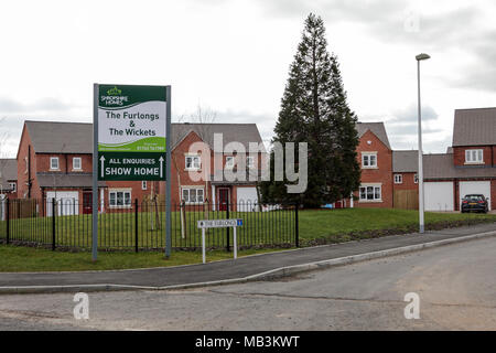 (20) Bilder in diesem kurzen Satz zu verschiedenen Retail-, Privat- und NHS Eigenschaften in der Shrewsbury Bereich. Neu gebaute Wohnungen in Shrewsbury. Stockfoto