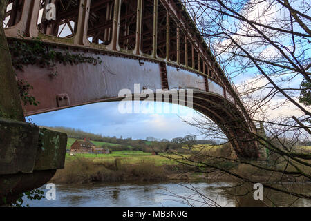 Arley Eisenbahnbrücke über den Fluss Severn, Worcestershire, England Stockfoto