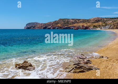 Anzeigen von paleochori Strand an der Südküste von Milos. Kykladen, Griechenland. Stockfoto