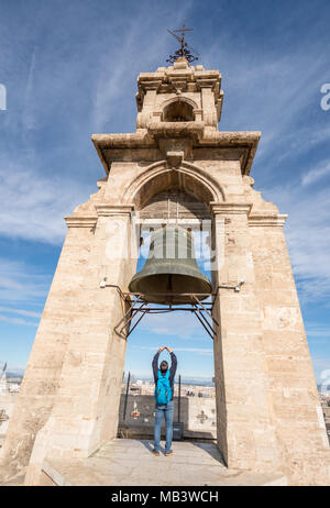 Touristische fotos Bell auf dem Turm der Kathedrale Stockfoto