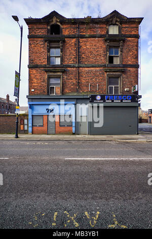 Heruntergekommen und leeren Gebäude in Argyle Street, Birkenhead, Merseyside Stockfoto