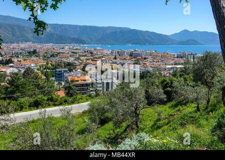 Die Stadt Marmaris, Mugla, Türkei, von oben gesehen. Stockfoto