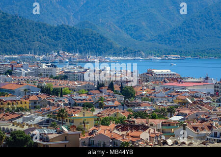 Die Stadt Marmaris, Mugla, Türkei, von oben gesehen. Stockfoto