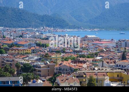 Die Stadt Marmaris, Mugla, Türkei, von oben gesehen. Stockfoto