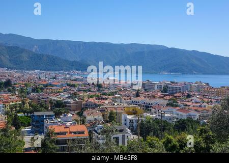 Die Stadt Marmaris, Mugla, Türkei, von oben gesehen. Stockfoto