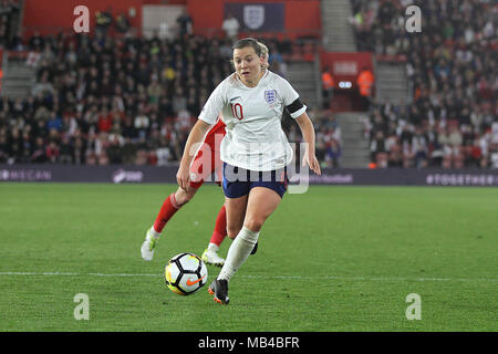 Southampton, Großbritannien. 6 Apr, 2018. Fran Kirby von England während der FIFA WM 2019 Qualifikation Gruppe 1 Spiel zwischen England und Wales Frauen Frauen an der St. Mary's Stadium am 6. April 2018 in Southampton, England. (Foto von Matt Bradshaw/phcimages.com) Credit: PHC Images/Alamy leben Nachrichten Stockfoto