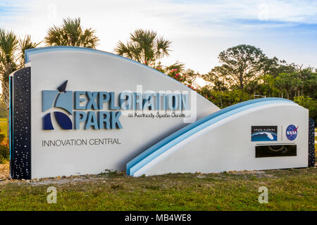 Cape Canaveral, Florida, USA - 30. März 2018: Exploration Park ist ein Verkehrsknotenpunkt für den Transport auf dem Land-, Luft-, See- und Raum. Stockfoto