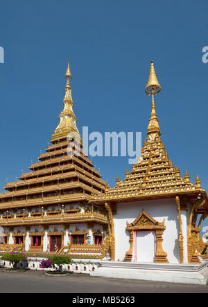 9-stöckige Stupa Phra Mahathat Kaen Kakhon, Wat Nong Waeng Tempel, Khon Kaen, Isan, Thailand Stockfoto
