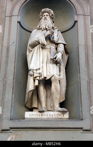 Statue, Leonardo da Vinci, Uffizien, Piazza della Signoria, Florenz, Italien Stockfoto