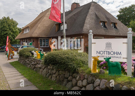 Traditionelle friesische Haus mit Reetdach, Keitum, Nordsee Insel Sylt, Schleswig-Holstein, Deutschland, Europa Stockfoto