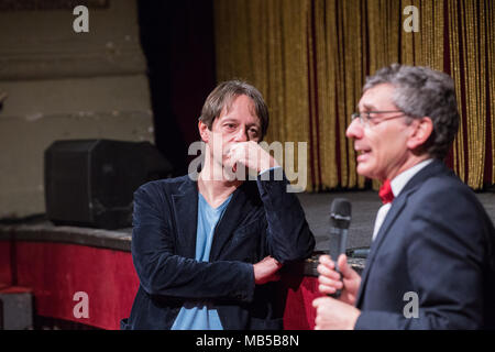 Roma, Italien. 07 Apr, 2018. Stellvertretender Bürgermeister mit Verantwortung für das kulturelle Wachstum Luca Bergamo und Direktor des Teatro di Roma Antonio Calbi Pressekonferenz von "Interludio Valle", die Aktivitäten, die im Teatro Valle nehmen von April bis Dezember 2018 Credit: Matteo Nardone/Pacific Press/Alamy Leben Nachrichten wieder geöffnet Stockfoto