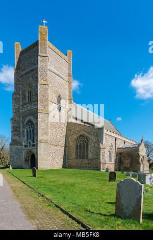 Orford Kirche, Blick auf die Kirche St. Bartholomä in Suffolk Stadt Orford, East Anglia, Großbritannien. Stockfoto