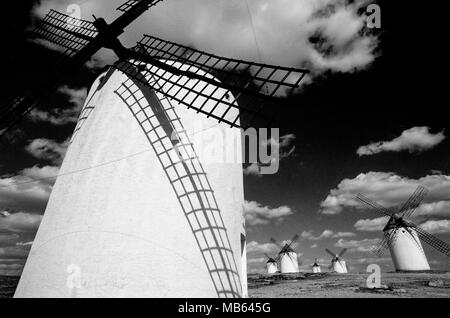 Spanien La Mancha. Mühle von Don Quixote Land. 2000 Die meisten spanischen Windmühlen, wie jene, die in der Don Quijote von Cervantes beschrieben. Stockfoto