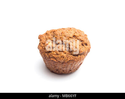 Apple Cinnamon Pecan Muffins auf weißem Hintergrund Stockfoto