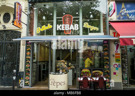 Eine typische Mittleren Kebab gemeinsame in den Boulevard de Clichy, Paris, Frankreich Stockfoto