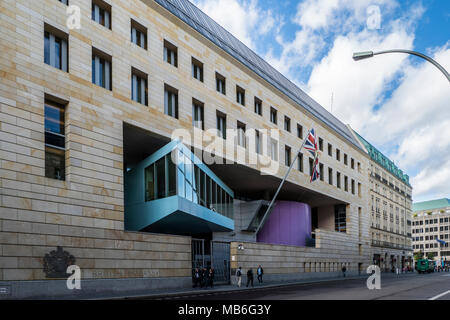 Die britische Botschaft in Berlin ist die diplomatische Mission der Vereinigten Königreich und Deutschland. Es ist auf 70-71 Wilhelmstraße Stockfoto