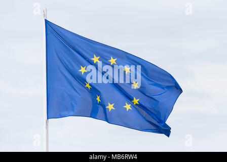 Europäische Union (EU) Flagge im Wind. Stockfoto
