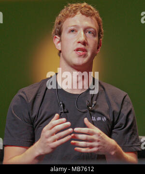 Cannes, Frankreich. 23. Juni 2010. Cannes, Frankreich - 23. Juni 2010: Cannes Lions International Festival der Kreativität mit Facebook Gründer und CEO Mark Zuckerberg | Verwendung der weltweiten Kredit: dpa/Alamy leben Nachrichten Stockfoto