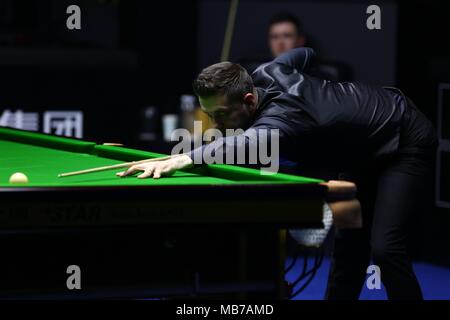 Peking, Peking, China. 7 Apr, 2018. Peking, China bis 7. April 2018: Englisch professional Snooker player Mark Selby konkurriert mit kyren Wilson im Halbfinale des Snooker China Open 2018 in Peking, April 7th, 2018. Credit: SIPA Asien/ZUMA Draht/Alamy leben Nachrichten Stockfoto
