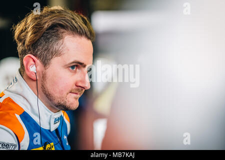 Longfield, Kent, Großbritannien. 8. April 2018. BTCC Rennfahrer Sam Tordoff und Team GardX Racing mit Motorbase während der Dunlop MSA British Touring Car Championship in Brands Hatch Indy Circuit (Foto: Gergo Toth/Alamy Live-Nachrichten) Stockfoto