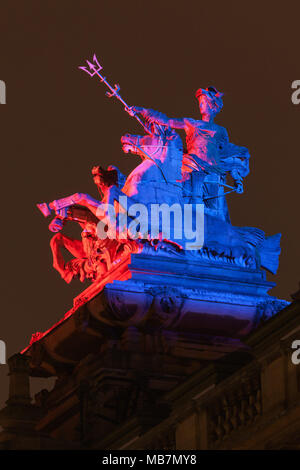 Hull, Großbritannien. 7. April 2018. Britische Nachrichten: von Hull Guild Hall, beleuchtete als Teil des New "Goldene Stunde", Beleuchtung, entworfen vom Künstler Nayan Kulkarni. Hull, Großbritannien Stadt der Kultur 2017, East Yorkshire, Großbritannien. 7. April 2018. Quelle: LEE BEEL/Alamy leben Nachrichten Stockfoto