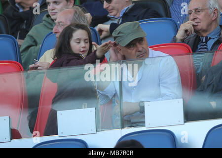 Rom, Italien. 07 Apr, 2018. 07.04.2018. Stadio Olimpico, Rom, Italien. Vip Tribüne: Luca Zingaretti e figlia Credit: Unabhängige Fotoagentur/Alamy leben Nachrichten Stockfoto