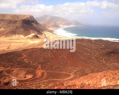 Trockene Landschaft von Sao Vicente, einer der Kapverdischen Inseln Stockfoto