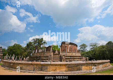 Horizontale Ansicht des Vatadage in Polonnaruwa, Sri Lanka. Stockfoto