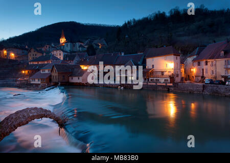 Einbruch in Lods, Doubs, Bourgogne-Franche-Comte, Frankreich Stockfoto