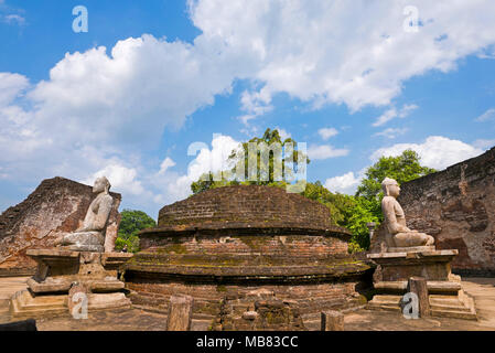 Horizontale Ansicht des Vatadage in Polonnaruwa, Sri Lanka. Stockfoto