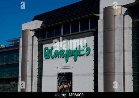 Lissabon. Portugal. 28. Januar 2018. Fassade des Kaufhauses El Corte Ingles (Englisch abgeschnitten Mall) Stockfoto