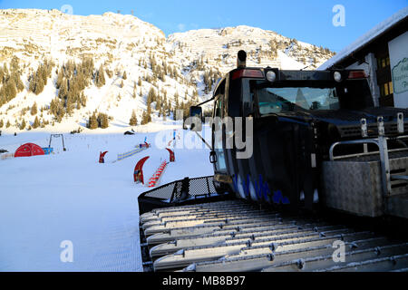 Blick auf die stadt Lech am Arlberg, Alpine Ski Resort in der Nähe von Zürs, St. Anton und Stuben am Arlberg in Österreich. Stockfoto