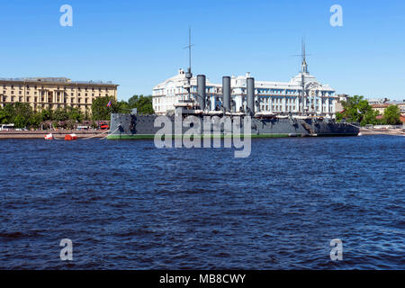 Der sowjetischen Revolution Panzerkreuzer Aurora an der Newa, St. Petersburg, Russland Stockfoto