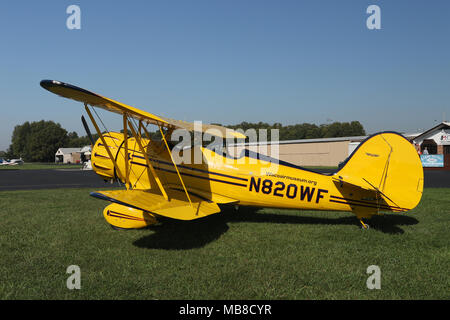 1930er Jahre Vintage Flugzeug. WACO CLASSIC AIRCRAFT Modell YMF-F5 C, Seriennummer F5C 104. N820 WF. Flying Heritage Festival von Experimental Aircraft Associati Stockfoto