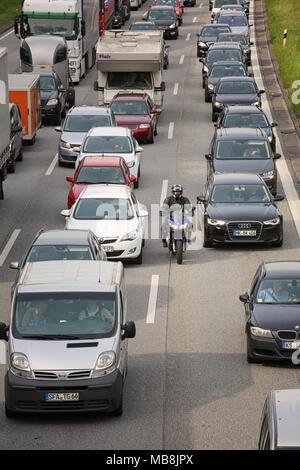 Biker in Stau Stockfoto