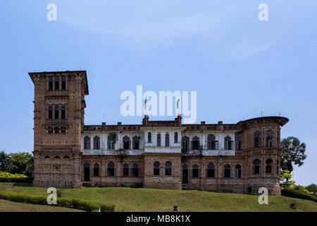 Die Kellie Castle ist eine Burg in Batu Gajah, Kinta, Perak, Malaysia. Die Unvollendete, verfallenen Villa, war von einem schottischen Pflanzmaschine gebaut. Stockfoto