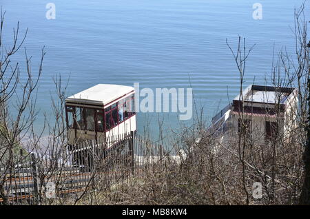 Die babbacombe Clff Eisenbahn Seilbahn zwischen Babbacombe Downs und Oddicombe Beach in Torquay, Devon Stockfoto