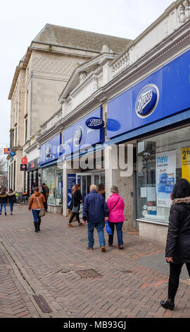 Die Stiefel der Apotheke in Eastbourne Langley Road Fußgängerzone im Zentrum der Stadt Stockfoto