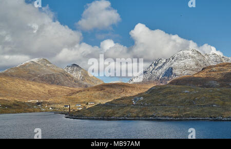 In der alten Walfangstation an bunavoneader an einem sonnigen Frühlingsmorgen. Isle of Harris, Schottland. Stockfoto