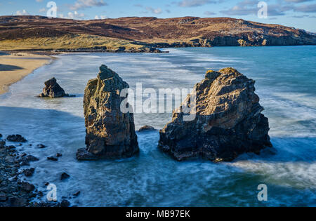 Lange Exposition der Bestände in Garry Strand auf der Isle of Lewis. Schottland Stockfoto