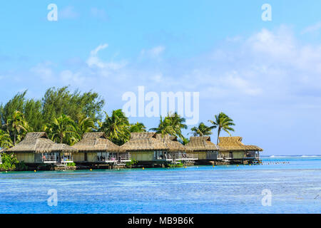 Das schöne Meer und das Resort in Moorae Insel Tahiti Papeete, Französisch-Polynesien Stockfoto