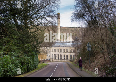 Der longfords Mühlengebäude in Nailsworth, Gloucestershire, UK. Ehemalige Mühle Gebäude sind jetzt zu Luxus Wohnungen, Häuser oder Wohnungen umgewandelt. Stockfoto