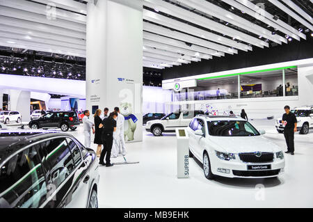 Russland, Moskau, Expocentre, 29. August - 9. September 2012: Skoda Superb am 4. Internationalen Moskauer Automobil Salon (MIAS 2012) Stockfoto