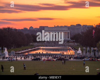 Am Abend Sonnenuntergang hinter dem Lincoln Memorial Stockfoto